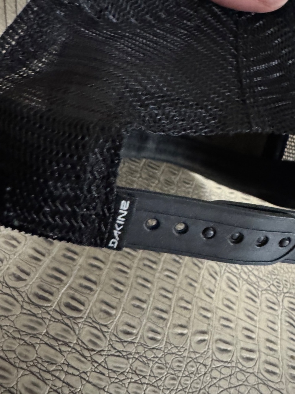 Dakine hat - Picture 4 of 4